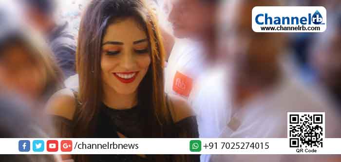 You are currently viewing ഞാന്‍ ഇപ്പോഴും മുസ്‌ലീമാണ്; വിശ്വാസം തലയിലല്ല ഹൃദയത്തിലാണ് ഉണ്ടാകേണ്ടത്: നുസ്രത്ത് ജഹാന്‍