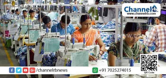 You are currently viewing 14 മണിക്കൂർ വരെ ജോലി, തുല്യജോലിക്ക് തുല്യവേതനം എന്ന നിബന്ധനയില്ല;  13 കേന്ദ്രനിയമങ്ങൾ ലയിപ്പിച്ചുള്ള പുതിയ തൊഴിൽ ബില്ലിന് കേന്ദ്രമന്ത്രിസഭയുടെ അനുമതി