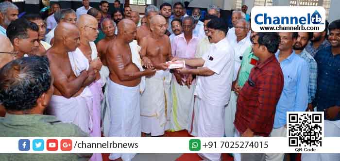 You are currently viewing നടക്കുന്നത് തീയ്യസമുദായത്തെ തീർത്തും വ്യത്യസ്തമായ ഈഴവ എന്ന ജാതിയായി പരിവർത്തനം ചെയ്യാനുള്ള ആസൂത്രിതശ്രമം; എതിര്‍പ്പുമായി തീയ്യക്ഷേമസഭ