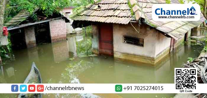 You are currently viewing കുട്ടനാട്ടിലേക്ക് കിഴക്കൻ വെള്ളത്തിന്‍റെ വരവ് ശക്തം: ആലപ്പുഴ-ചങ്ങനാശ്ശേരി റോഡിൽ വെള്ളം കയറി; ചെറിയ വാഹനങ്ങൾക്ക് ഭാഗിക നിയന്ത്രണം