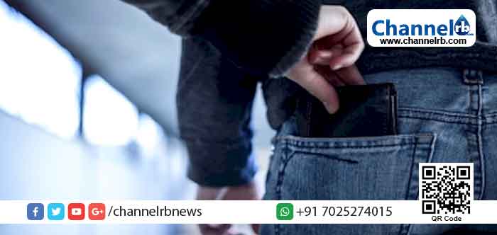 You are currently viewing അരുണ്‍ ജെയ്റ്റ്‌ലിയുടെ സംസ്‌കാരചടങ്ങിനിടെ പോക്കറ്റടി; രണ്ട് കേന്ദ്രമന്ത്രിമാരടക്കമുള്ളവരുടെ മൊബൈല്‍ ഫോണ്‍ മോഷണം പോയി