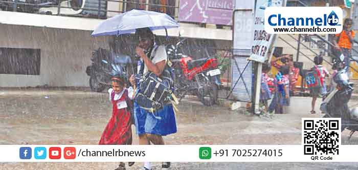 You are currently viewing ശക്തമായ മഴ പെയ്യും; നാല് ജില്ലകളിൽ ബുധനാഴ്ച യെല്ലോ അലര്‍ട്ട്; തൃശൂർ ജില്ലയിൽ ചില സ്കൂളുകൾക്ക്  അവധി