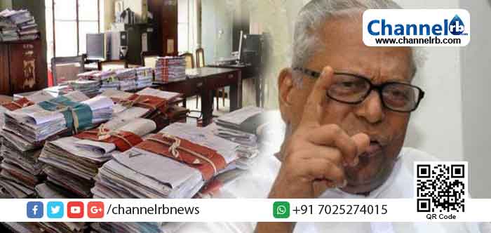 You are currently viewing വിരമിക്കൽ പ്രായം ഘട്ടംഘട്ടമായി 60 ആക്കണം; സർക്കാർ ഓഫീസുകൾക്ക് എല്ലാ ശനിയാഴ്ചയും അവധി നൽകണം; ശുപാർശയുമായി വി.എസ് അധ്യക്ഷനായ ഭരണപരിഷ്‌കാര കമ്മീഷൻ