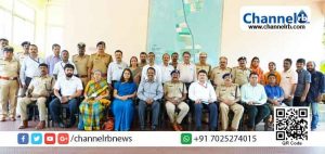 Read more about the article ഉപതെരഞ്ഞെടുപ്പ്: അതിര്‍ത്തിയില്‍ വാഹന പരിശോധന ശക്തമാക്കും; കാസര്‍കോട് – ദക്ഷിണ കന്നഡ ജില്ലാ അധികാരികളുടെ യോഗം ചേര്‍ന്നു