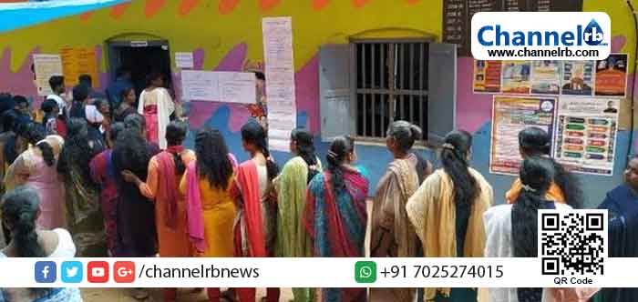 Read more about the article ഉപതെരഞ്ഞെടുപ്പ്; കുറവ് പോളിംഗ് എറണാകുളത്ത്; അരൂരില്‍ 80.06, മഞ്ചേശ്വരത്ത് 75.45 ശതമാനം