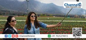 Read more about the article കാശ്മീരിൽ വിനോദ സഞ്ചാരികൾക്ക് ഏർപ്പെടുത്തിയ വിലക്ക് പിൻവലിക്കുന്നു; വ്യാഴാഴ്ച മുതല്‍ പ്രാബല്യത്തില്‍