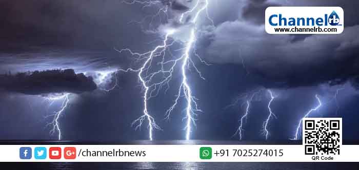 Read more about the article രാജ്യത്ത് ഇടിമിന്നലേറ്റ് ഒറ്റ ദിവസം മരിച്ചത് 107 പേര്‍ ; കൂടുതലും പാടങ്ങളിലും തുറസ്സായ സ്ഥലങ്ങളിലും കൃഷിപ്പണിയില്‍ ഏര്‍പ്പെട്ടിരുന്നവര്‍