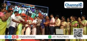 Read more about the article കാഞ്ഞങ്ങാട് ജില്ലാ ആശുപത്രിക്ക് നാഷണൽ ക്വാളിറ്റി അഷ്വറൻസ് സ്റ്റാന്റേർഡ്സ് സര്‍ട്ടിഫിക്കറ്റ് ലഭിക്കുന്ന ഇന്ത്യയിലെ ആദ്യ ജില്ലാ ആശുപത്രി എന്ന നേട്ടം സ്വന്തം; അവാർഡ് ആരോഗ്യ മന്ത്രിയിൽ നിന്നും ഏറ്റുവാങ്ങി