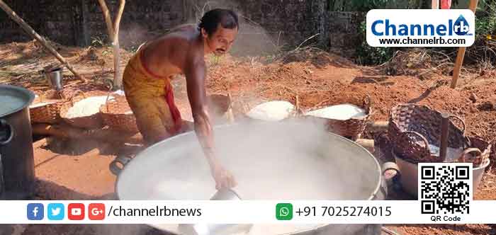 You are currently viewing അയിത്തത്തിനെതിരെ പന്തി ഭോജന സമരം നടന്ന നാട്ടിൽ എല്ലാവർക്കും വിഭവ സമൃദ്ധ സദ്യ