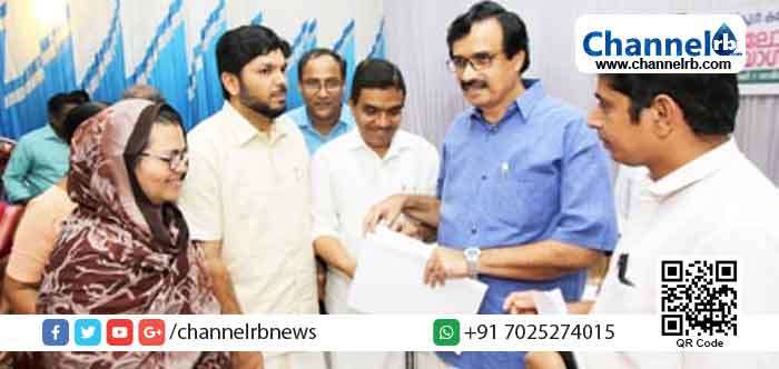 You are currently viewing കന്നഡ ക്ലാസ്സുകളിലേക്ക് കന്നഡ മീഡിയം അധ്യാപകരെ തന്നെ നിയമിക്കണം; ആവശ്യവുമായി കാസർകോട് ജില്ലാ പഞ്ചായത്ത് ഭരണ സമിതി വിദ്യാഭ്യാസ മന്ത്രിക്ക് നിവേദനം നൽകി