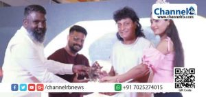 Read more about the article ഏറ്റവും കൂടുതല്‍ സെല്‍ഫിയെടുക്കപ്പെട്ട സെലിബ്രിറ്റി; സെല്‍ഫി സ്റ്റാര്‍ പുരസ്‌കാരം ഏറ്റുവാങ്ങി ഡോ. ബോബി ചെമ്മണൂര്‍