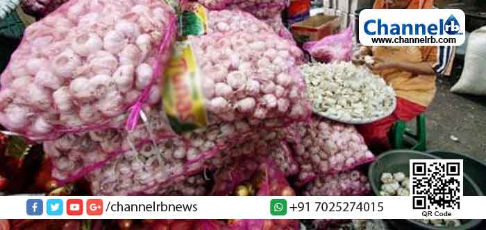 You are currently viewing വെളുത്തുള്ളി ചാക്ക് മോഷ്ടിച്ചെന്നാരോപണം; യുവാവിനെ നഗ്നനാക്കി ക്രൂരമായി മര്‍ദ്ദിച്ച് ജനക്കൂട്ടം