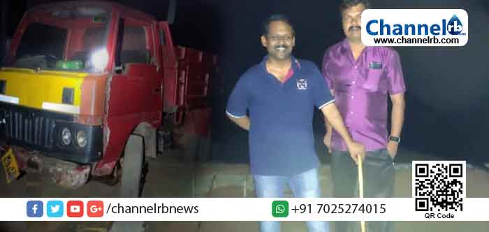 Read more about the article കളക്ടറുടെ നേതൃത്വത്തില്‍ രാത്രിയില്‍ പരിശോധന; കാസര്‍കോട് മണല്‍കടത്തുകയായിരുന്ന വാഹനം പിടികൂടി