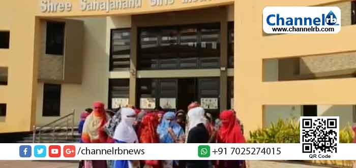 Read more about the article കോളേജില്‍ ആര്‍ത്തവ പരിശോധന: അടിവസ്ത്രം അഴിപ്പിച്ചു; പ്രതിഷേധവുമായി വിദ്യാര്‍ത്ഥിനികള്‍