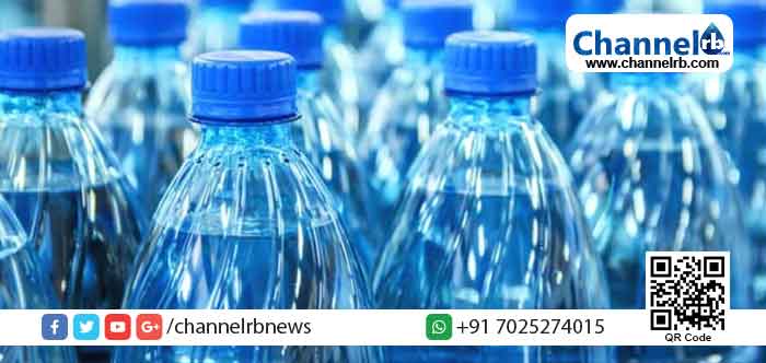 You are currently viewing കേരളത്തില്‍ കുപ്പിവെള്ളത്തിന്‍റെ വില 13 രൂപയായി കുറച്ചു; മുഖ്യമന്ത്രി ഒപ്പുവച്ച വിജ്ഞാപനം ഉടനിറങ്ങും