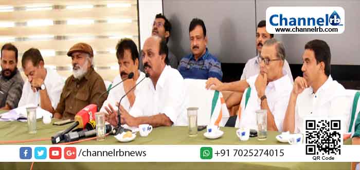 Read more about the article കൊറോണ:  പ്രതിരോധ പ്രവര്‍ത്തനങ്ങള്‍ പഞ്ചായത്ത് തലത്തില്‍ വികേന്ദ്രീകരിക്കണം; സ്ഥിതി കൈവിട്ടുപോകാതിരിക്കാന്‍ അതീവജാഗ്രത വേണം: മന്ത്രി ഇ. ചന്ദ്രശേഖരന്‍