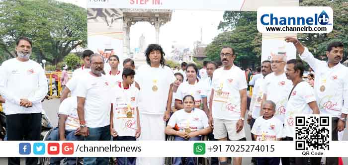 Read more about the article റേയ്‌സ് ഫോര്‍ സെവന്‍:  ഡോ. ബോബി ചെമ്മണൂര്‍ ഓടിക്കൊണ്ട് ഉദ്ഘാടനം ചെയ്തു