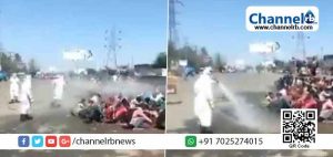 Read more about the article ഇതര സംസ്ഥാനങ്ങളില്‍ നിന്നും കൂട്ടത്തോടെ തിരികെ എത്തിയ തൊഴിലാളികളുടെ നേരെ ബ്ലീച്ച് സ്‌പ്രെ ചെയ്ത്  യു.പി സര്‍ക്കാര്‍