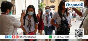 Read more about the article ചെരിപ്പുകൾ പോലും വൈറസ് വാഹകര്‍: കൊവിഡ് വായുവില്‍ നാല് മീറ്റര്‍ വരെ പ്രഭാവമുണ്ടാക്കുമെന്ന് പഠനം