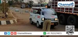 Read more about the article ഞങ്ങള്‍ക്ക് ഒരു ഉത്തരവും ലഭിച്ചിട്ടില്ല; ആര് വന്നാലും തടയും; അയവില്ലാതെ കര്‍ണാടക; അതിര്‍ത്തിയില്‍ ആരോഗ്യപ്രവര്‍ത്തകരേയും തടയുന്നു