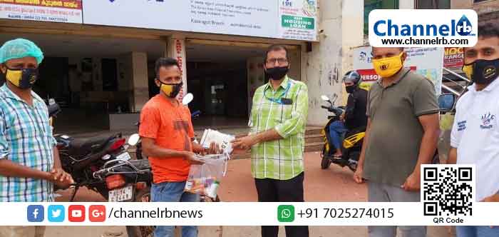 Read more about the article ത്രീഡെ മിഷൻ: യൂത്ത് ലീഗ് പോലീസിനും മാധ്യമ പ്രവർത്തകർക്കും സാനിറ്റൈസറും  മാസ്ക്കും നൽകി