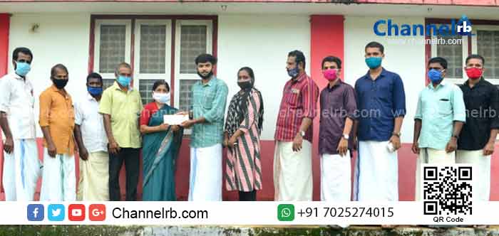 Read more about the article ആതിരയുടെ ചികിത്സയ്ക്ക്  കുട്ടികൾ പിരിച്ചെടുത്ത തുക കൈമാറി; സഹായത്തിനായി നാടൊന്നാകെ കൈകോർത്തു