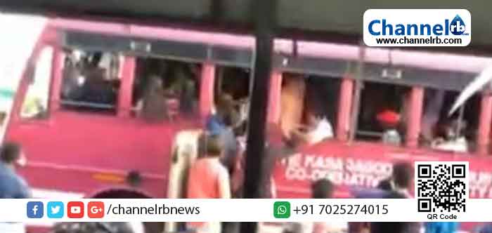 Read more about the article കാസര്‍കോട് ആളുകളെ കുത്തിനിറച്ച് സ്വകാര്യ ബസിന്‍റെ യാത്ര;നടപടി എടുക്കുമെന്ന് പോലീസ്