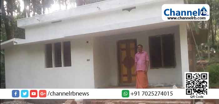 Read more about the article ലൈഫില്‍ തളിര്‍ത്ത പുഞ്ചിരി; കൂലിപ്പണിക്കാരനായ പ്രദീപനും വീട്ടമ്മയായ സൗമ്യയ്ക്കും ഇനി ആധിയൊഴിഞ്ഞ നാളുകള്‍