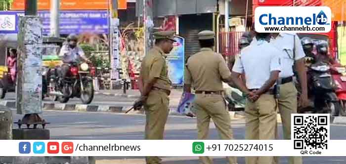 Read more about the article ചു​റ്റാ​നി​റ​ങ്ങു​ന്ന​വ​ർ​ക്ക് ഫൈ​ൻ; പോ​ലീ​സി​ന്‍റെ മൈ​ക്ക് അ​നൗ​ണ്‍​സ്മെ​ന്‍റ്; തൃശൂര്‍ നഗരത്തില്‍ ക​ണ്ടെ​യ്ൻ​മെ​ന്‍റ് സോ​ണി​ലെ ഇ​ട​റോ​ഡു​ക​ൾ അ​ട​ച്ചു