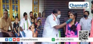 Read more about the article കോവിഡ് പ്രതിരോധ മാനദണ്ഡങ്ങൾ കാറ്റില്‍ പറത്തി  കാസർകോട് എം.പി രാജ്മോഹന്‍ ഉണ്ണിത്താന്‍; മാസ്ക് ധരിക്കാതെ മലയോരത്ത് എം.പിയുടെ  ഗൃഹസന്ദർശനങ്ങൾ  വിവാദമാകുന്നു