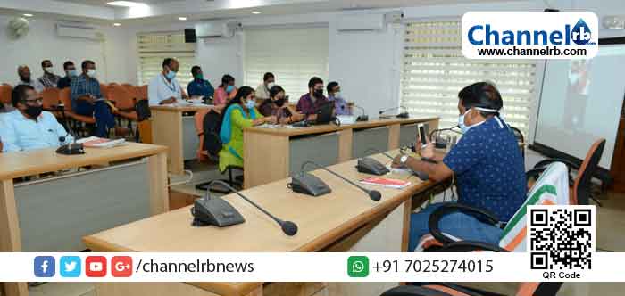 Read more about the article പട്ടയവും, പെന്‍ഷനും കുടിവെള്ളവും മുതല്‍ സങ്കട ഹര്‍ജികള്‍ ഏറെ; പതിറ്റാണ്ടുകളായുള്ള പരാതികള്‍ ഓണ്‍ലൈനില്‍  തീര്‍പ്പാക്കി ജില്ലാ കളക്ടര്‍