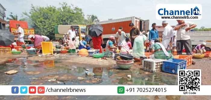 You are currently viewing കാസര്‍കോട് ജില്ലയില്‍ മത്സ്യവില്‍പ്പന നടത്തുന്ന സ്ത്രീകള്‍ക്കും പുരുഷന്മാര്‍ക്കും കോവിഡ് ആന്റിജന്‍ പരിശോധന നിര്‍ബന്ധം
