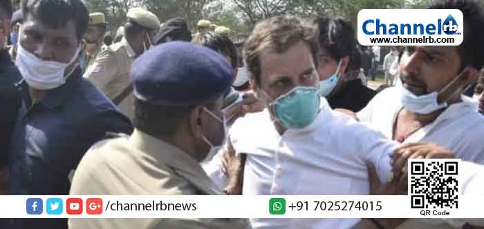 Read more about the article ഹത്രാസിലേക്കുള്ള യാത്രാമധ്യേ പോലീസുകാര്‍ ക്രൂരമായി പെരുമാറി; ലാത്തിച്ചാര്‍ജ്ജ് നടത്തി; മോദിജിക്ക് മാത്രമേ ഈ രാജ്യത്ത് നടക്കാന്‍ കഴിയൂ എന്നുണ്ടോ; പ്രതിഷേധിച്ച് രാഹുല്‍ ഗാന്ധി