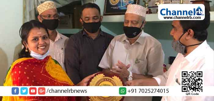 You are currently viewing ജീവകാരുണ്യ മേഖലയിൽ കോവിഡ് വ്യാപന കാലത്തെ സേവനം; രമ്യാശശീന്ദ്രനെ ആദരിച്ചു