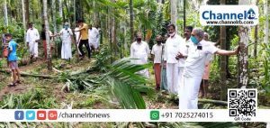 Read more about the article കാനത്തൂരിലെ കാട്ടാന വിളയാട്ടം: തടയാന്‍ കൃഷിയിടത്തിൽ സോളാർ വേലി സ്ഥാപിക്കും: ഖാലിദ് ബെള്ളിപ്പാടി