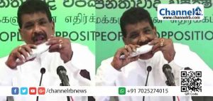 Read more about the article മീനിലൂടെ കൊവിഡ് വരില്ല; തെളിയിക്കാന്‍ മീൻ പച്ചയ്ക്ക് കഴിച്ച് ശ്രീലങ്കൻ മുൻ മന്ത്രി