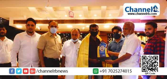 Read more about the article സിറ്റി ഗോൾഡ് മൂന്നുപേരെ ആദരിച്ചു; സി.ജി.ഡി ഫെസ്റ്റിവലിന്‍റെ ആദ്യ നറുക്കെടുപ്പും നടത്തി; വിജയിയായി തെരഞ്ഞെടുക്കപ്പെട്ടത് ഏരിയാൽ സ്വദേശി