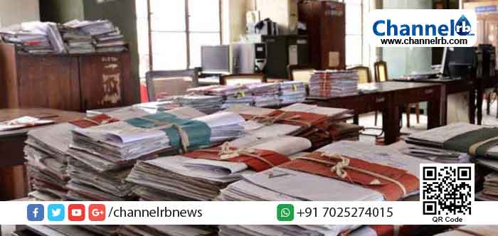 Read more about the article തദ്ദേശ തെരഞ്ഞെടുപ്പ്; ഓരോ ജില്ലകളിലും സര്‍ക്കാര്‍ ഓഫീസുകള്‍ക്ക് അവധി നല്‍കി ഉത്തരവിറക്കി; സ്വകാര്യ സ്ഥാപനത്തിലെ ജീവനക്കാര്‍ക്ക് ശമ്പളത്തോടെ അവധി നല്‍കണം