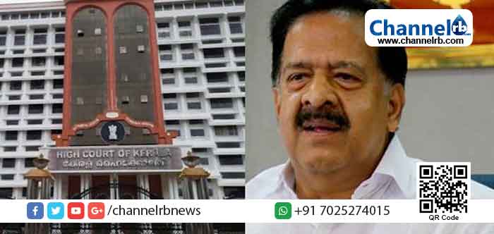 Read more about the article ഇരട്ട വോട്ടുള്ളവരെ വോട്ട് ചെയ്യാൻ അനുവദിക്കരുത്; ആരോപണം കടുപ്പിച്ച് ചെന്നിത്തല; ഹൈക്കോടതിയിൽ ഹർജി നൽകി