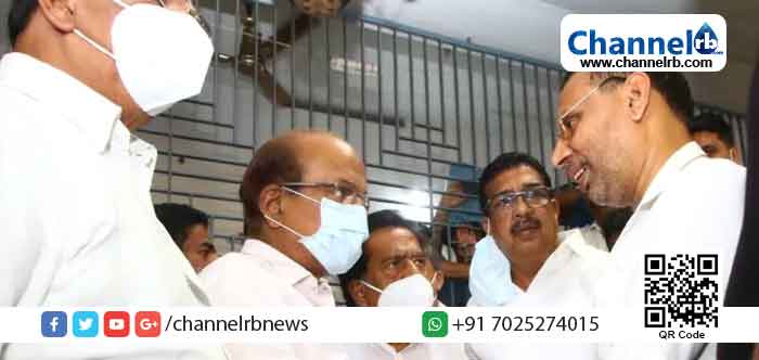 Read more about the article പാനൂരിൽ കൊല്ലപ്പെട്ട ലീഗ് പ്രവർത്തകൻ മന്‍സൂറിന്‍റെ വീട് സന്ദര്‍ശിച്ച് യു.ഡി.എഫ് നേതാക്കള്‍; ക്രൈംബ്രാഞ്ച് അന്വേഷണം അംഗീകരിക്കില്ലെന്ന് ചെന്നിത്തല