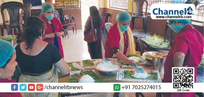 Read more about the article കോവിഡ് രണ്ടാം തരംഗത്തിലും വിശ്രമമില്ലാതെ  കുടുംബശ്രീ; ലോക്ഡൗണിലും തുറന്ന് പ്രവര്‍ത്തിച്ച് സമൂഹ അടുക്കളകള്‍