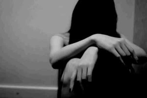 Read more about the article വനിതാഡോക്ടറുമായി പരിചയത്തിലായ കമ്മീഷണർ വാഗ്ദാനം നല്‍കി ലൈംഗിക ബന്ധത്തിൽ ഏർപ്പെട്ടു; ഗർഭണിയായതോടെ ഗര്‍ഭഛിദ്രത്തിന് നിര്‍ബന്ധിച്ചു; പിന്നീട് സംഭവിച്ചത്