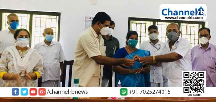 Read more about the article തൈക്കടപ്പുറത്ത് മദ്രസ കെട്ടിടം കോവിഡ് വാക്സിനേഷൻ കേന്ദ്രത്തിന് വിട്ടു നൽകി