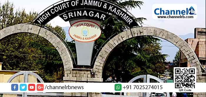 Read more about the article ദേ​ശീ​യ ഗാ​നം ആ​ല​പി​ക്കുമ്പോ​ൾ എ​ഴു​ന്നേ​റ്റ്​ നി​ൽ​ക്കാ​തി​രി​ക്കു​ന്ന​ത്​ ശി​ക്ഷാ​ർ​ഹ​മാ​യ കു​റ്റ​മ​ല്ല; നി​ർ​ണാ​യ​ക വി​ധി​യുമായി ജ​മ്മു-​കാ​ശ്​​മീ​ർ ഹൈ​കോ​ട​തി