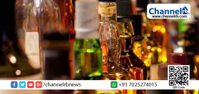 Read more about the article എക്‌സൈസ് പരിശോധനയ്ക്ക് വന്നപ്പോള്‍ കണ്ടത് വീട്ടുമുറ്റത്ത് ‘മിനി ബവ്‌കോ വില്‍പനശാല’