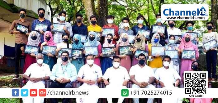 You are currently viewing പി.ബി.എം സ്കൂളിൽ നിന്ന് എസ്.എസ്.എൽ.സിക്ക്‌ എല്ലാ വിഷയത്തിലും എ പ്ലസ്; വിദ്യാർത്ഥികളെ  അനുമോദിച്ചു