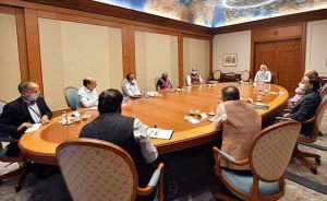 Read more about the article സ്ഥിതി അതീവ ഗുരുതരം; ഉന്നതതല യോഗം വിളിച്ച്‌ പ്രധാനമന്ത്രി; ആഭ്യന്തര മന്ത്രിക്കും പ്രതിരോധമന്ത്രിക്കും ധനമന്ത്രിക്കും പുറമെ ദേശീയ സുരക്ഷാ ഉപദേഷ്ടാവ് അജിത് ഡോവലും ചർച്ചയിൽ