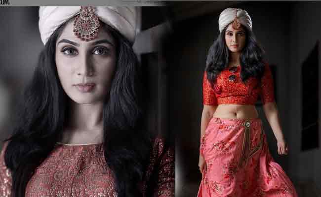 Read more about the article ഇതാ രാജകീയ പ്രൗഢിയിൽ നടി ദീപ്‌തി സതി; ഫോട്ടോഷൂട്ട് സോഷ്യല്‍ മീഡിയയില്‍  ഏറ്റെടുത്ത് ആരാധകർ