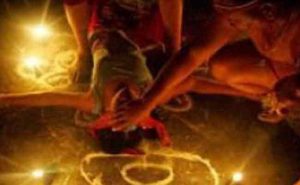 Read more about the article സമൂഹത്തിലെ സകല മേഖലകളിലും അനാചാരങ്ങൾ നിലനിൽക്കുന്നു; അന്ധവിശ്വാസം തടയാൻ നിയമനിർമ്മാണം വേണമെന്ന് ബാലാവകാശസംരക്ഷണ കമ്മീഷൻ