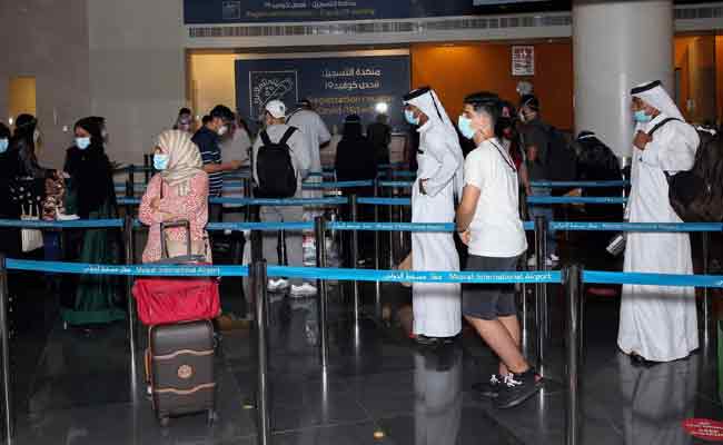 Read more about the article ഒമാനിലെ വിമാനത്താവളങ്ങളില്‍ ഇനി വാക്‌സിന്‍ സ്വീകരിച്ചവര്‍ക്ക് മാത്രം പ്രവേശനം; സെപ്റ്റംബര്‍ ഒന്ന് മുതല്‍ പ്രാബല്യത്തില്‍